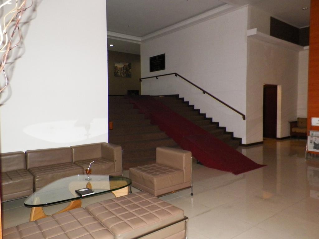 Lampion Hotel Solo Экстерьер фото